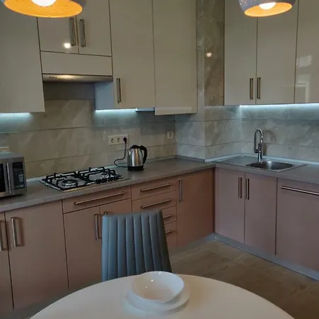 Vip на науковій, аквапарк Lviv